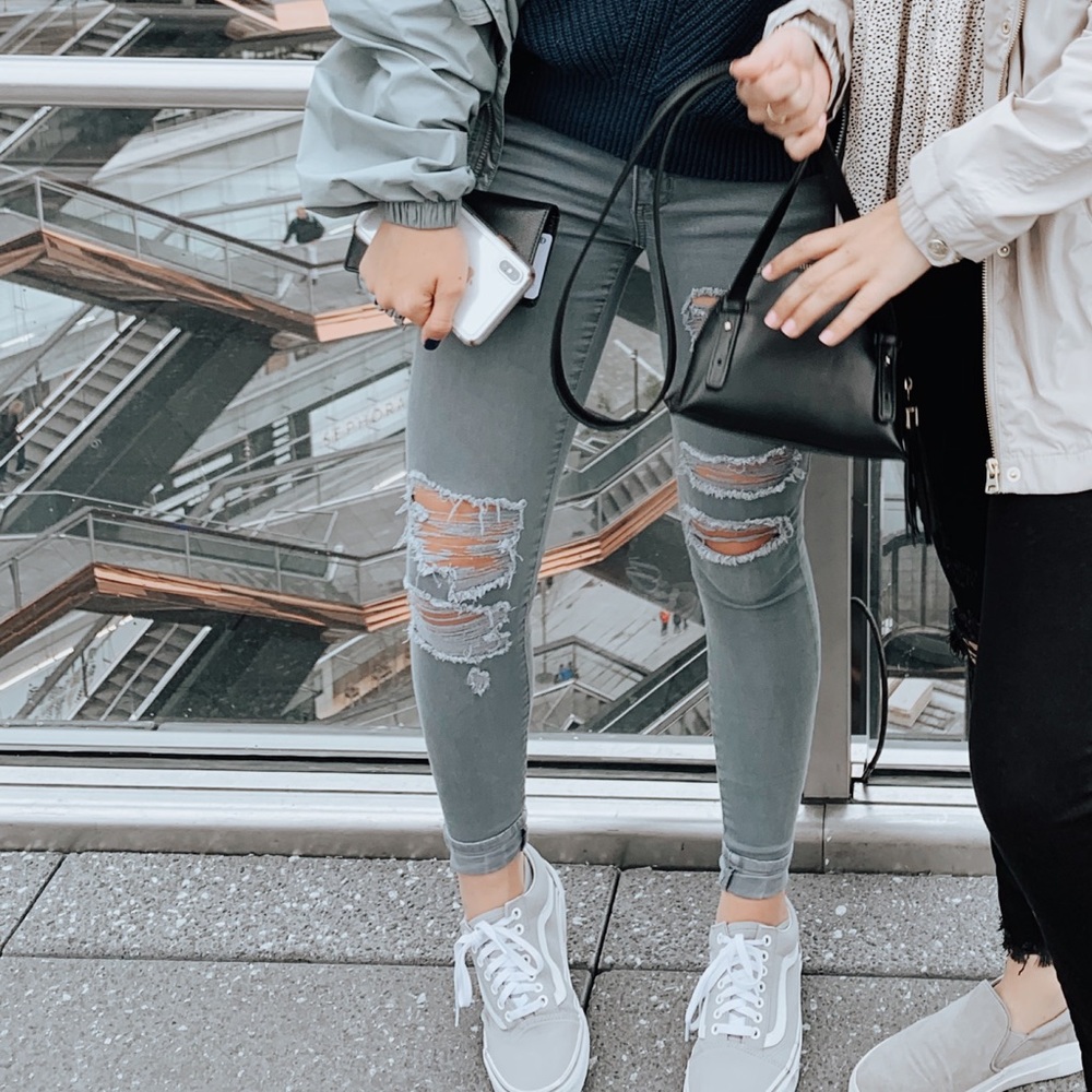 American Eagle Stretchy Jeans
